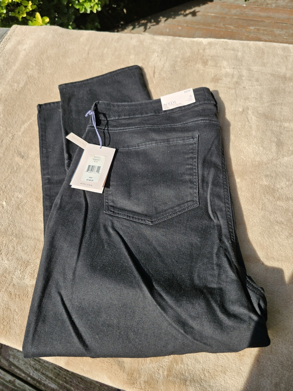 Black Women's Jeans - NYDJ Classic Slim Fit.   20W. NWT
